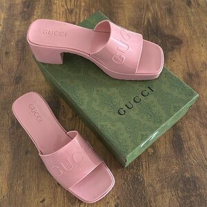Gucci: Rubber Womens Platform 20/60mm Slide Sandals 38 Wild Rose